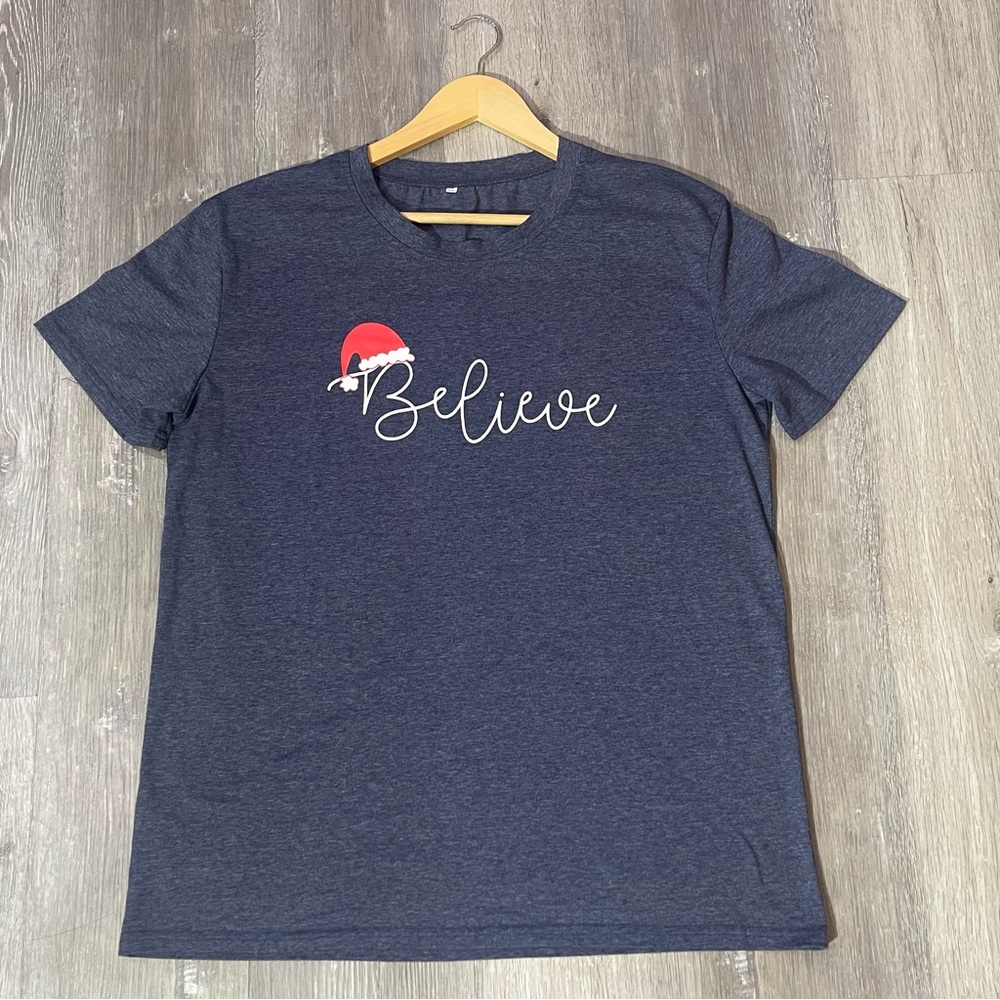 Believe Christmas Shirt | Santa Hat Holiday Tee | Xmas Graphic T-Shirt | Sz XL